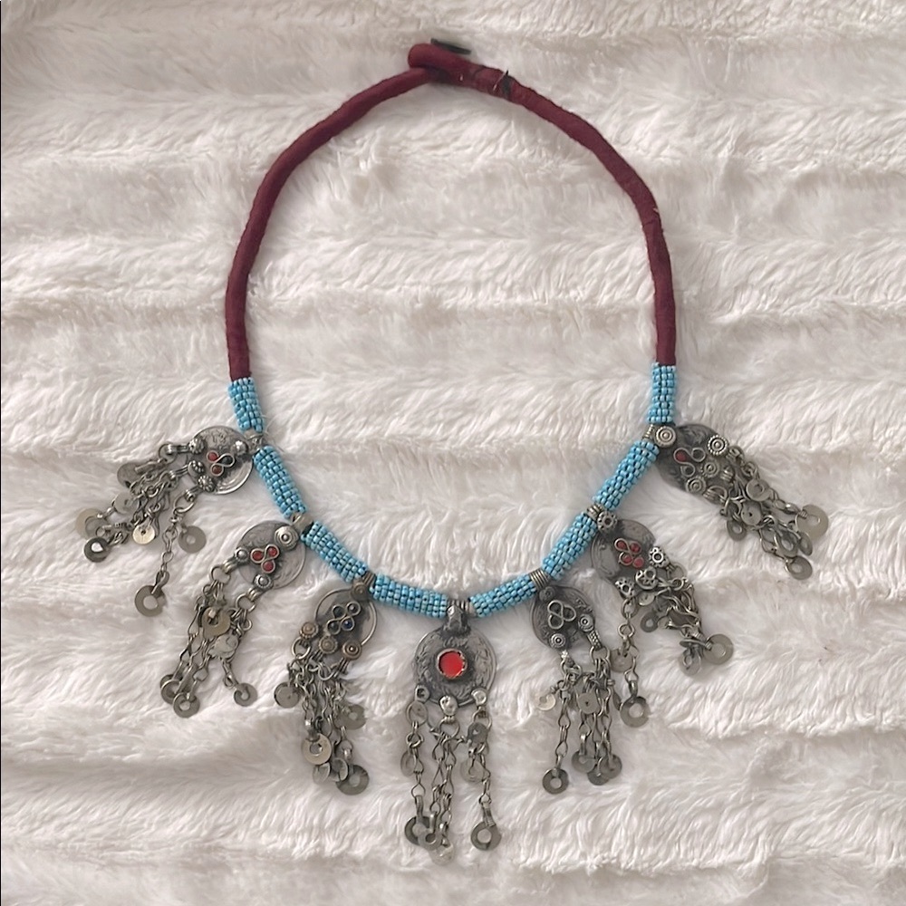 NWOT, Bohemian Silver and Blue Beaded Necklace